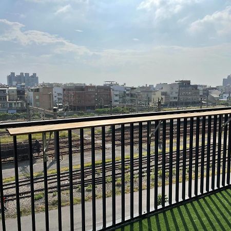 Bed and Breakfast 梨幸日和 Good Days In Liko Kaohsiung Exterior foto