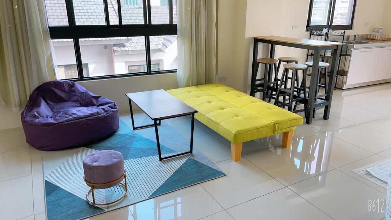 Bed and Breakfast 梨幸日和 Good Days In Liko Kaohsiung Exterior foto